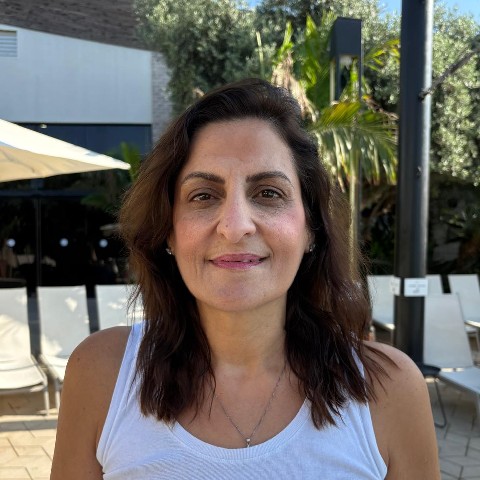 דנה